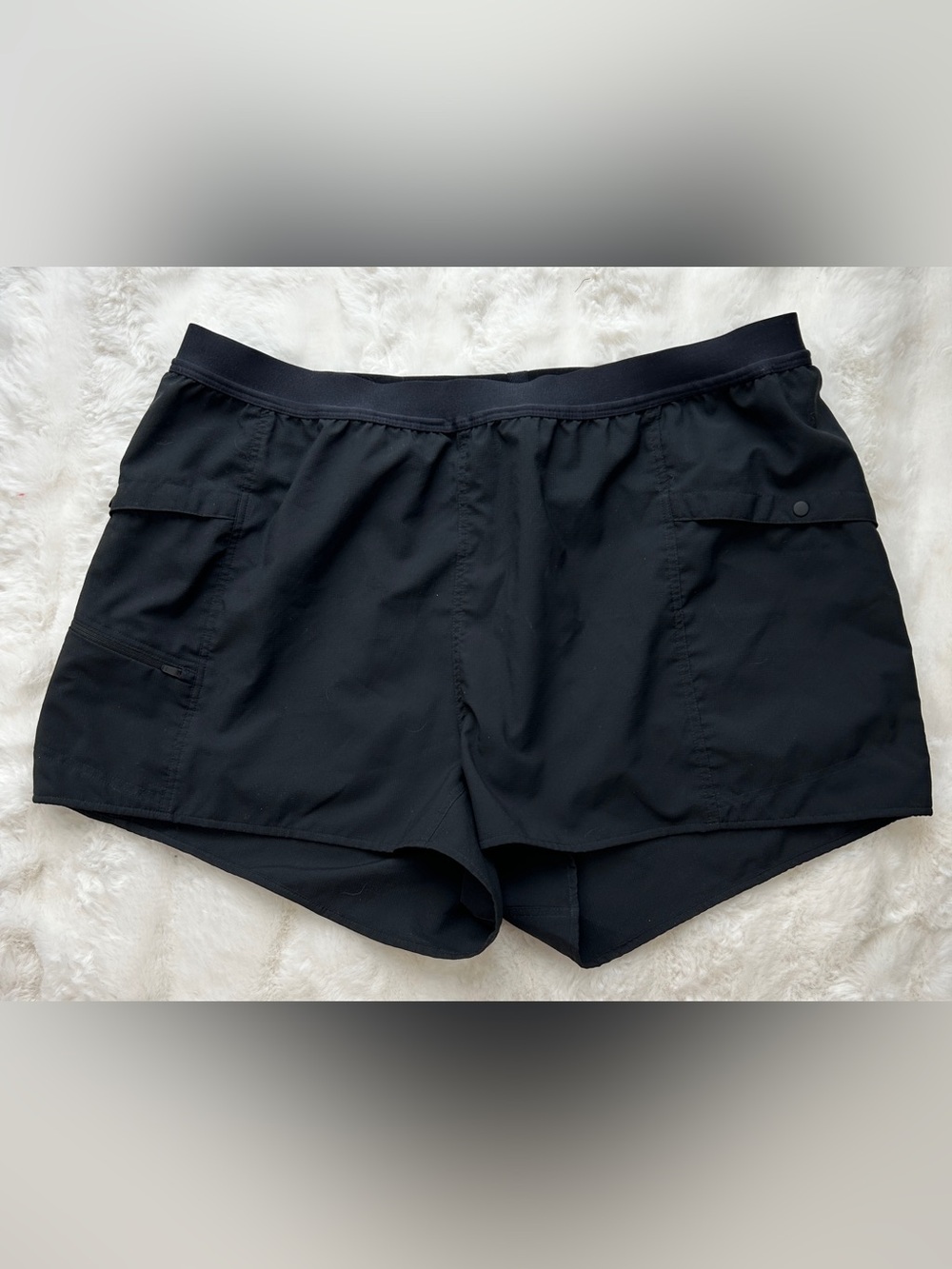 Mountain Hardwear Black Women's Athletic Shorts